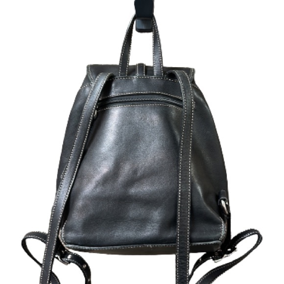 🔥🔥🔥Vintage Coach Black Leather Backpack - Picture 6 of 16